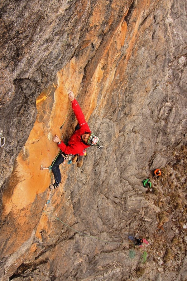 El temido Dios que vigila el salto de agua más alto del mundo